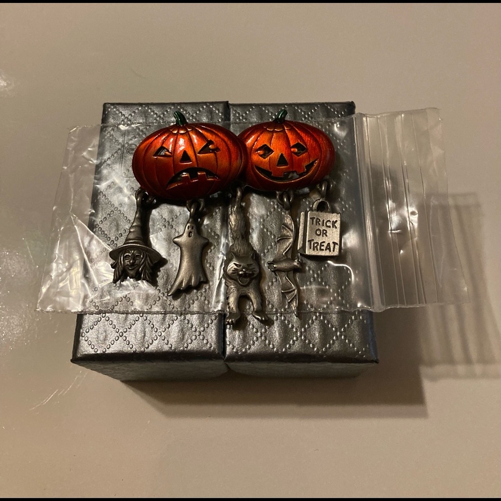 Halloween Dangle Charms Pin And Bracelet
